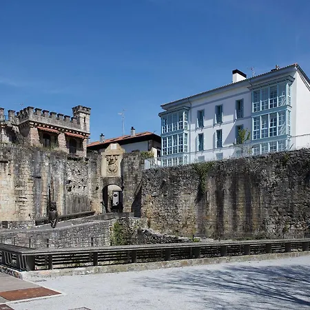 H Suite2b By Smiling * Hondarribia